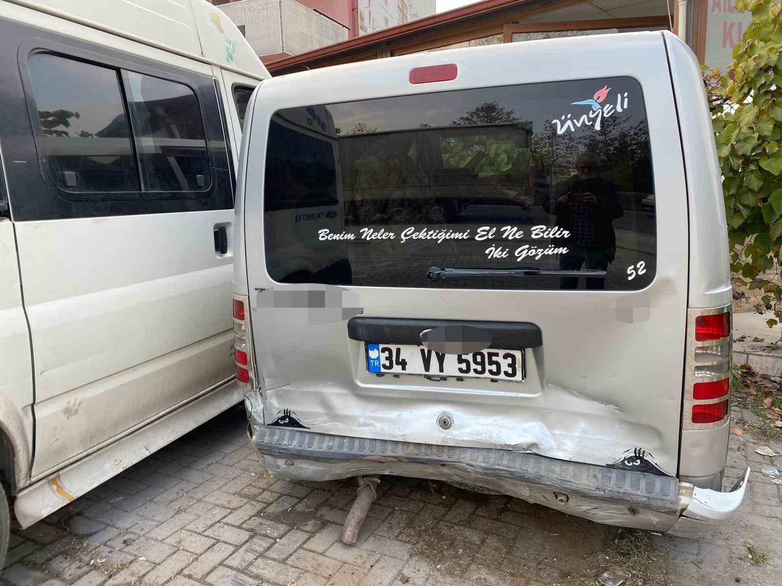 Kocaeli’de kontrolden çıkan otomobil dehşet saçtı: 1 ölü, 3 yaralı 10 kocaelide kontrolden cikan otomobil dehset sacti 1 olu 3 yarali 6 BOvfZ2Kd