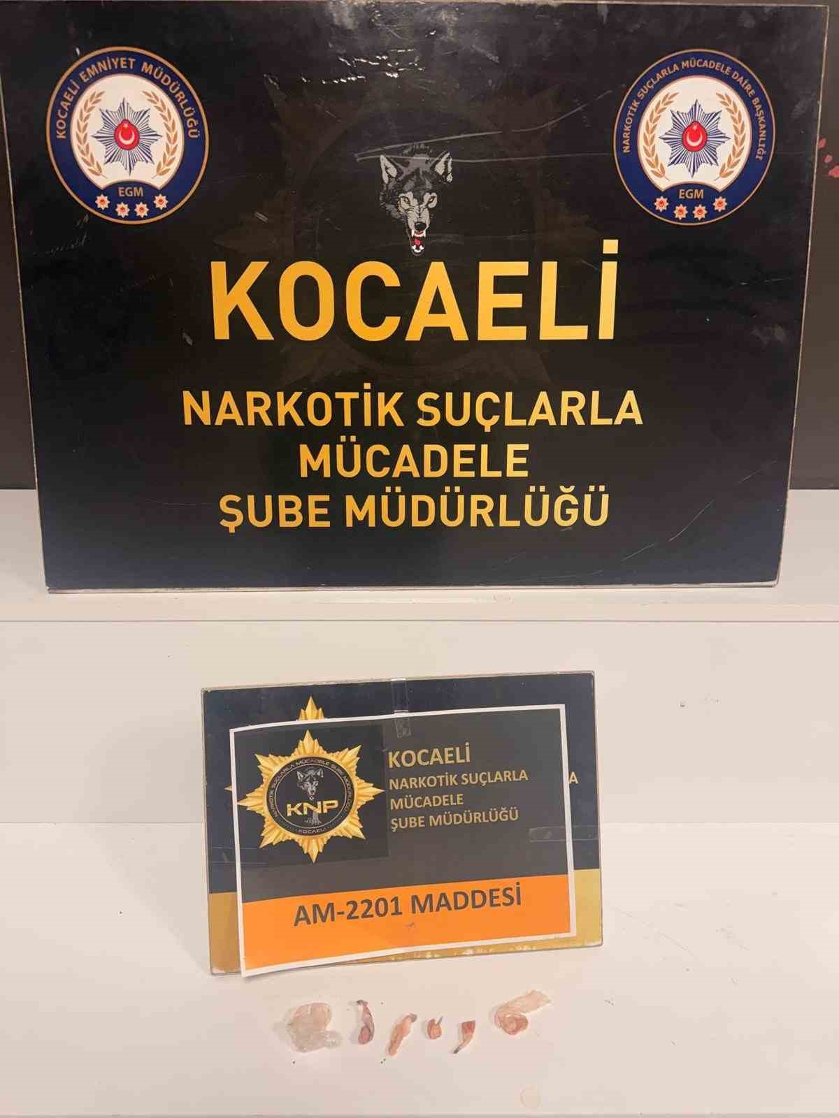 kocaelide narkotik baskini 11 supheli yakalandi 1 9LhFAHe9