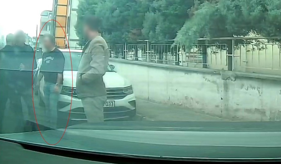 Kocaeli’de okul önünde taciz iddiası 4 kocaelide okul onunde taciz iddiasi 0 ZyYenbYZ