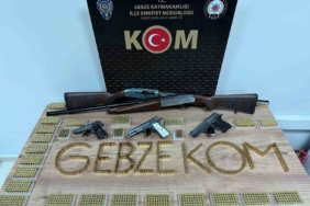 Esenyurt’ta yaşlı adama silahlı saldırı: O anlar kamerada 2 thumbnail