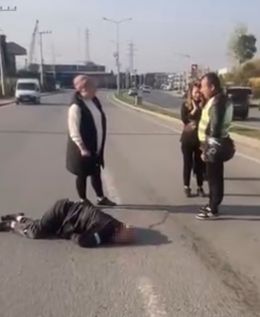 kocaelide-otomobil-yayalara-carpip-refuje-cikti-1i-agir-2-yarali-AurqL7VN.jpg
