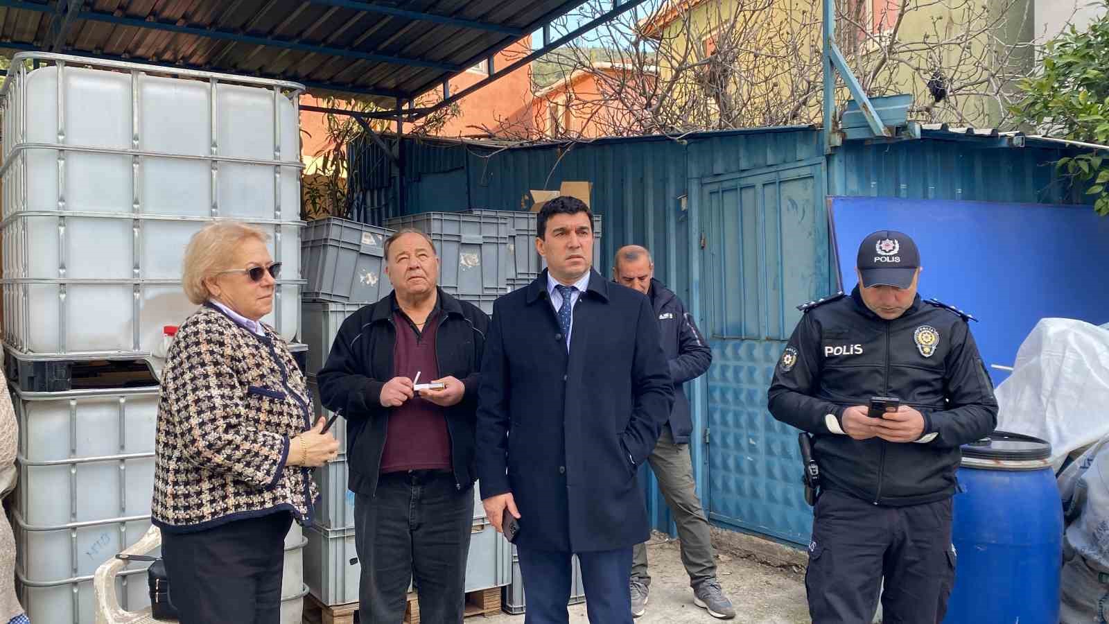 kocaelide plastik ve promosyon fabrikasi alevlere teslim oldu 4 BDz3yFMu