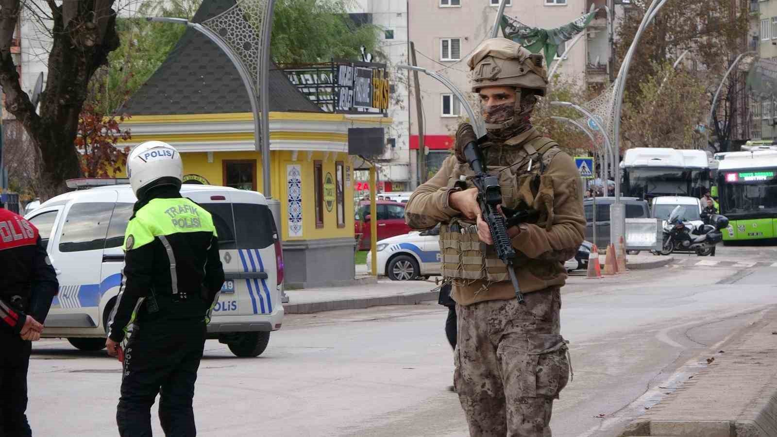 kocaelide taksi duragindaki sahis etkisiz hale getirildi 1 Pd9uPHTh