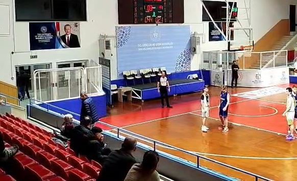 kocaelide u16 basketbol macinda yumruklar havada ucustu 2 9p8PsiYl