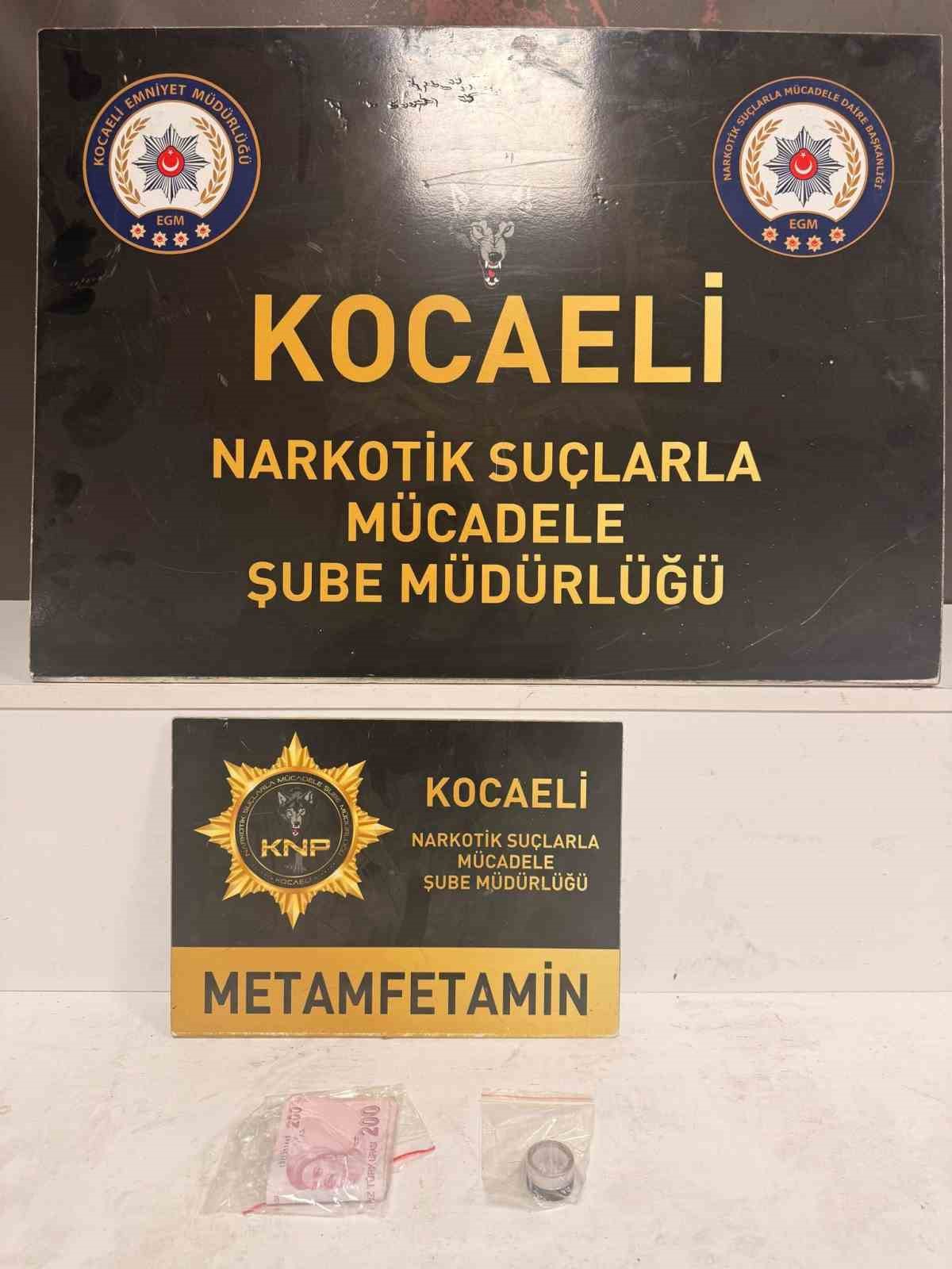 kocaelide uyusturucu operasyonlarinda 6 kisi tutuklandi 1 whildtlm