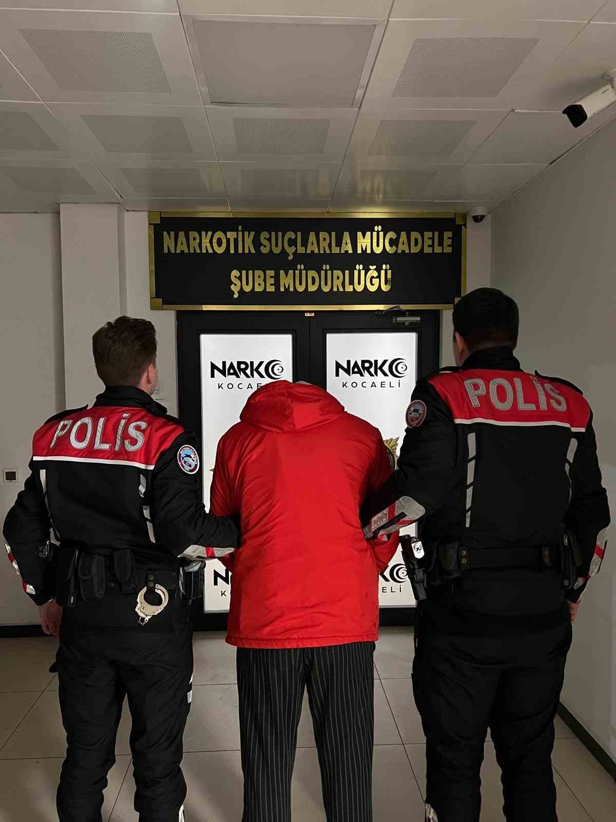 kocaelide uyusturucu operasyonu 1 kisi gozaltina alindi 1