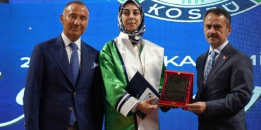 kocaelideki-tek-psikoloji-bolumu-ilk-mezunlarini-verdi-ucuncu-lisansinda-universite-birincisi-oldu-suaOvNxP.jpg