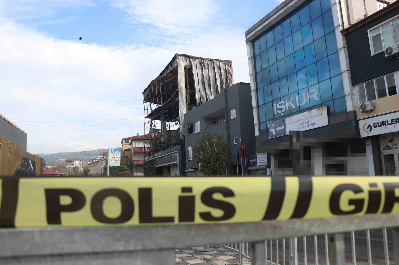 kocaelideki yangina iliskin gozalti sayisi 11e yukseldi 0 zZSrydJQ