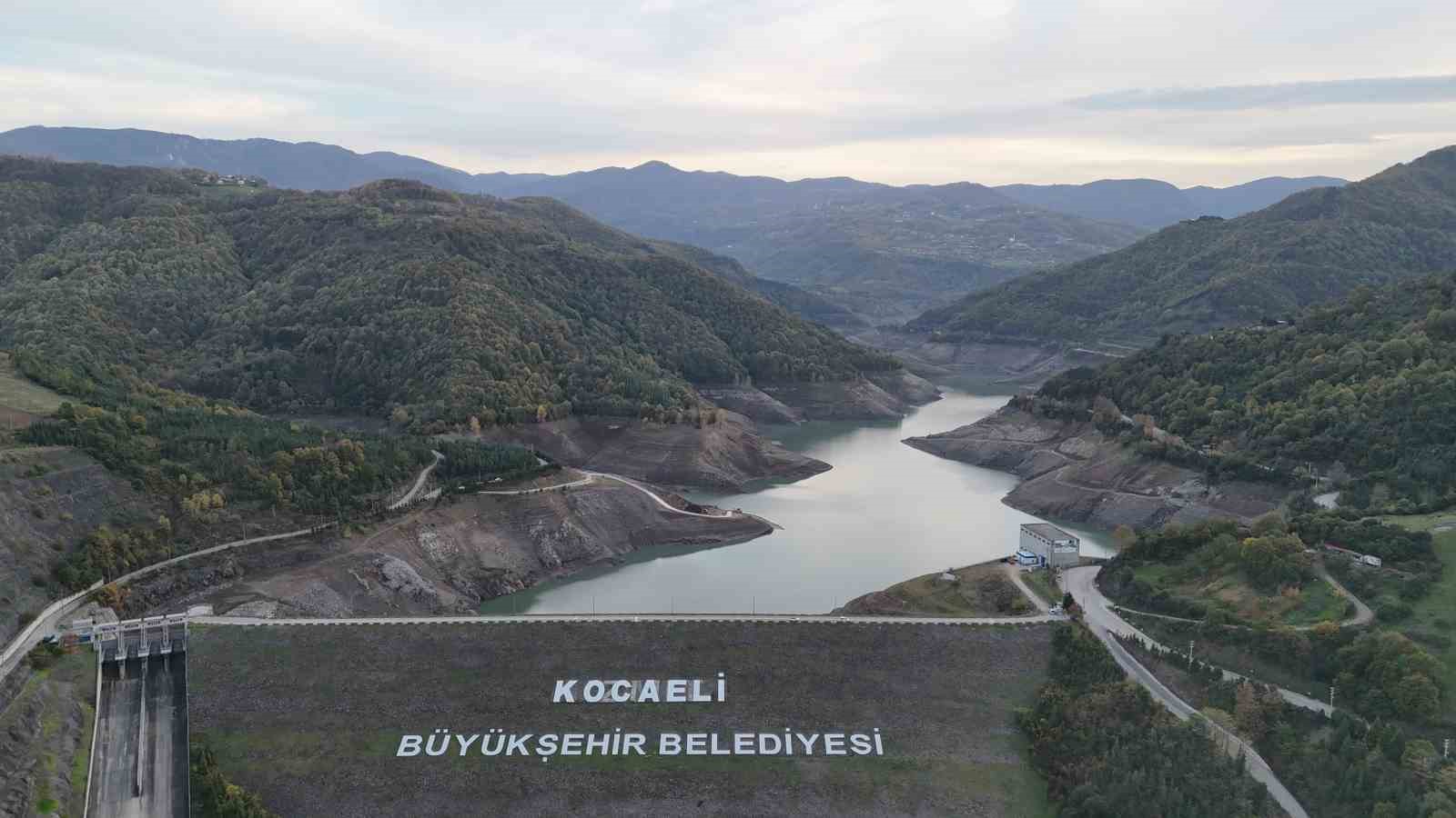 kocaelinin su ihtiyacini karsilayan barajin seviyesi yuzde 6ya dustu 4 T6DYbSGj