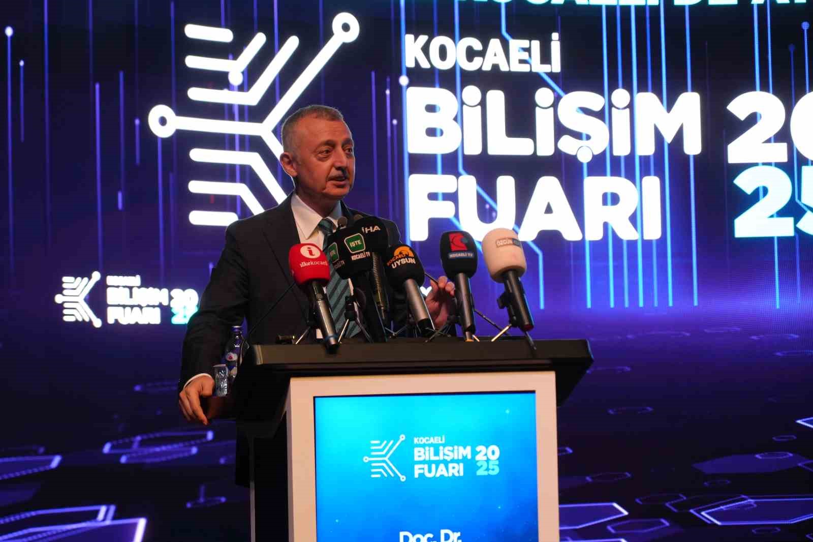 Kocaeli’nin teknoloji vizyonu sahneye çıktı: "Dijital devrimi ıskalayan tarihten silinir" 9 kocaelinin teknoloji vizyonu sahneye cikti dijital devrimi iskalayan tarihten silinir 5 yDhFFcrM
