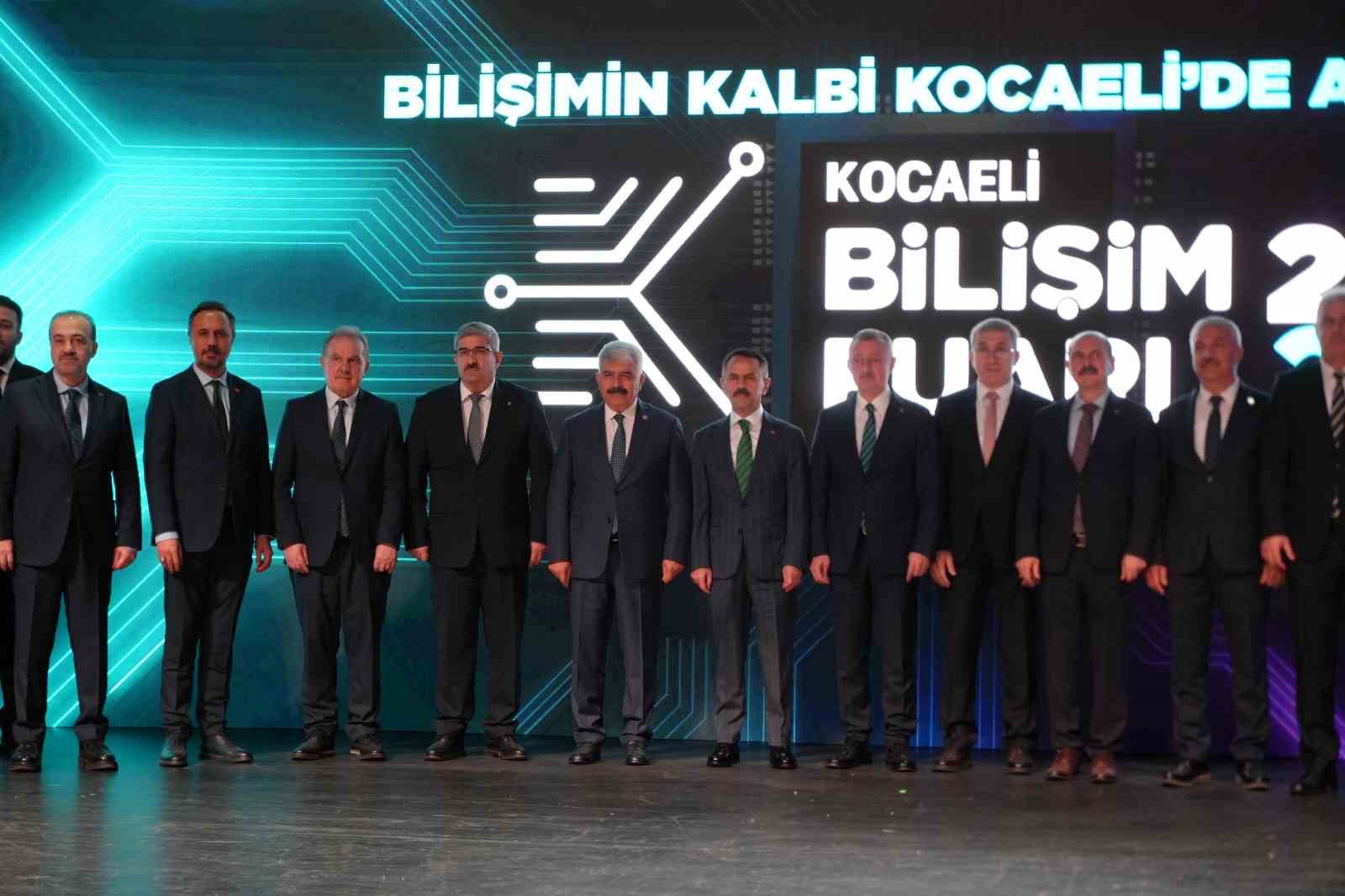 Kocaeli’nin teknoloji vizyonu sahneye çıktı: "Dijital devrimi ıskalayan tarihten silinir" 10 kocaelinin teknoloji vizyonu sahneye cikti dijital devrimi iskalayan tarihten silinir 6 ULNTWj2E
