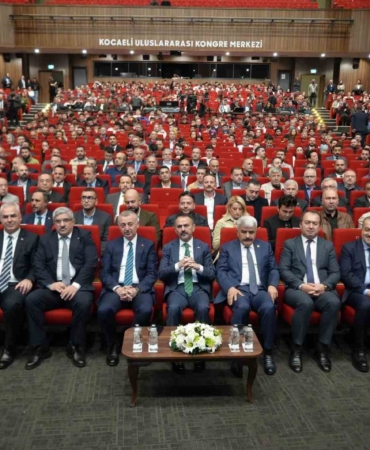 kocaelinin-teknoloji-vizyonu-sahneye-cikti-dijital-devrimi-iskalayan-tarihten-silinir-YhLdDwcK.jpg