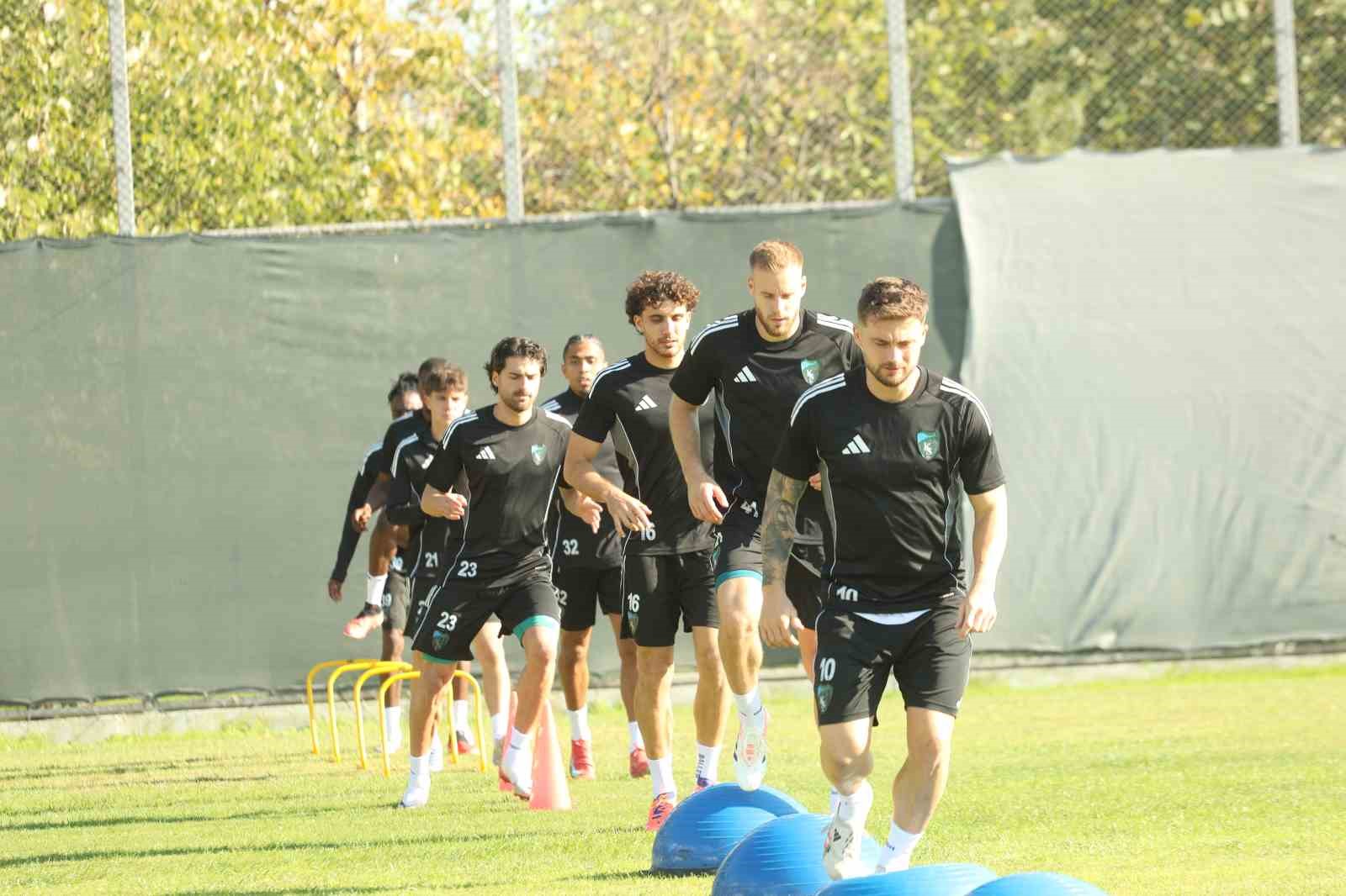 kocaelispor alanyaspor hazirliklarina basladi 7 AnkzU9gv