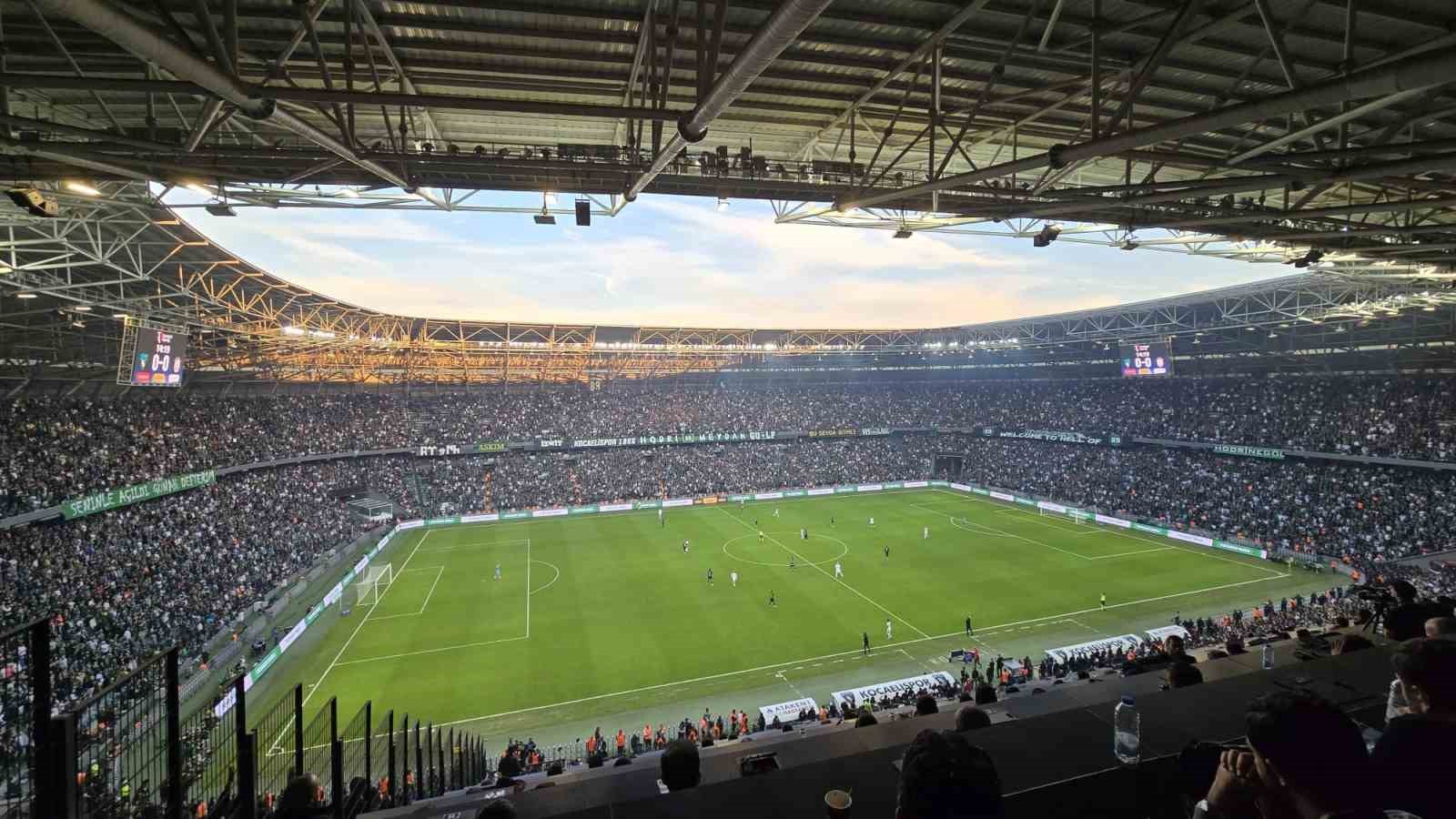 kocaelispor galatasaray macinda seyirci rekoru kirildi 0 BGPfkfbh