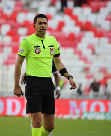 kocaelispor-galatasaray-macinin-vari-ali-sansalan-oldu-Ss13l9xN.jpg