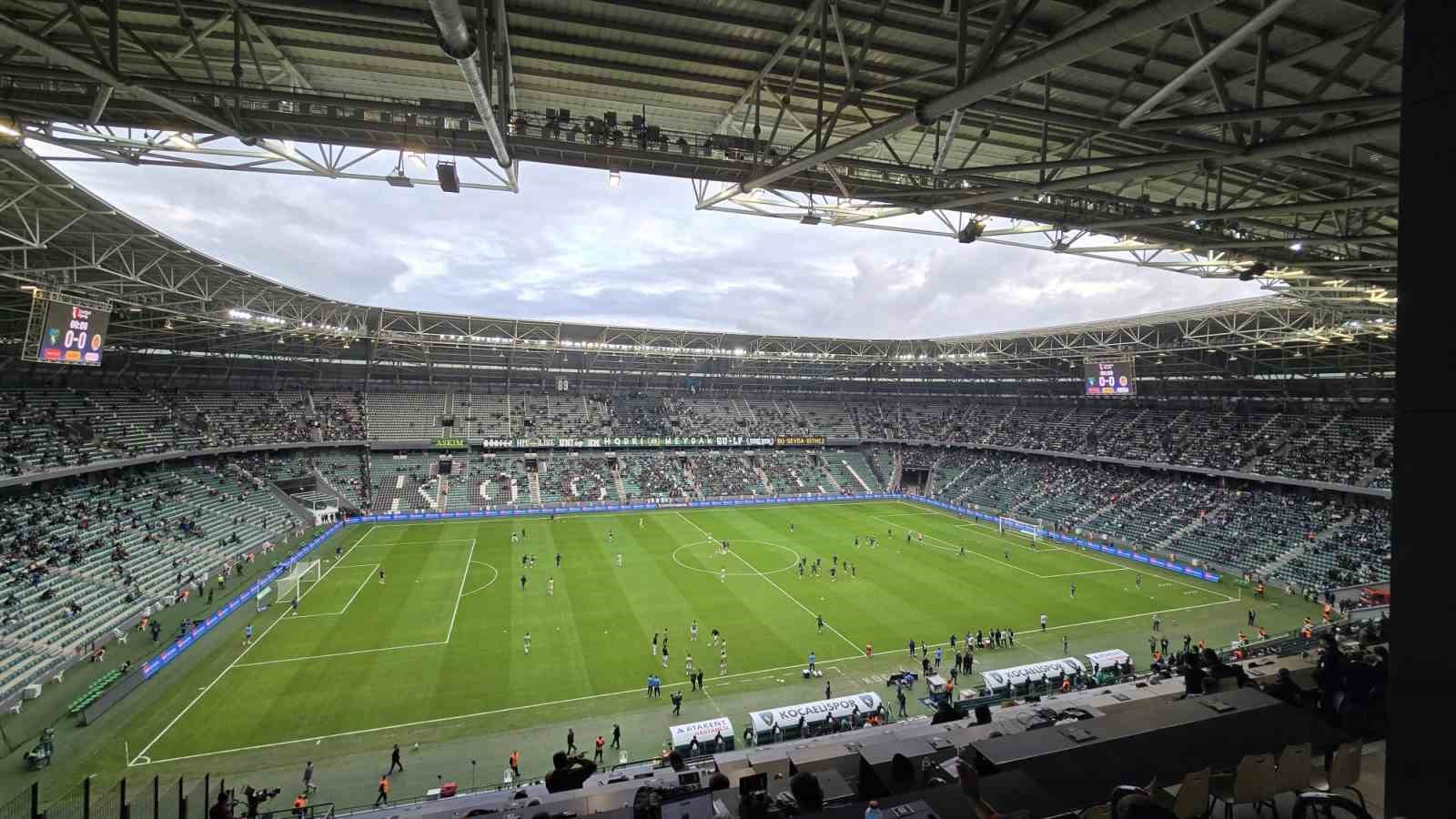 kocaelispor gri korayi unutmadi 3