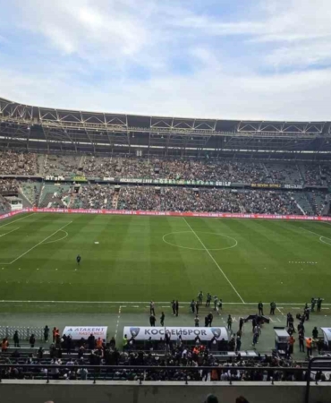 kocaelispor-ile-galatasaray-tribun-liderleri-mac-oncesi-bulustu-KsguTd3X.jpg