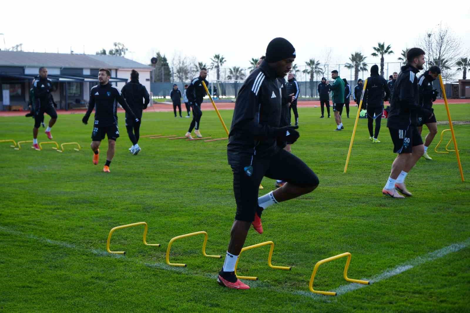 kocaelispor samsunspor maci hazirliklarina basladi 4