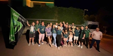kocaelispor-taraftarlarindan-kaptanlarina-buyuk-surpriz-WPkVNVEr.jpg