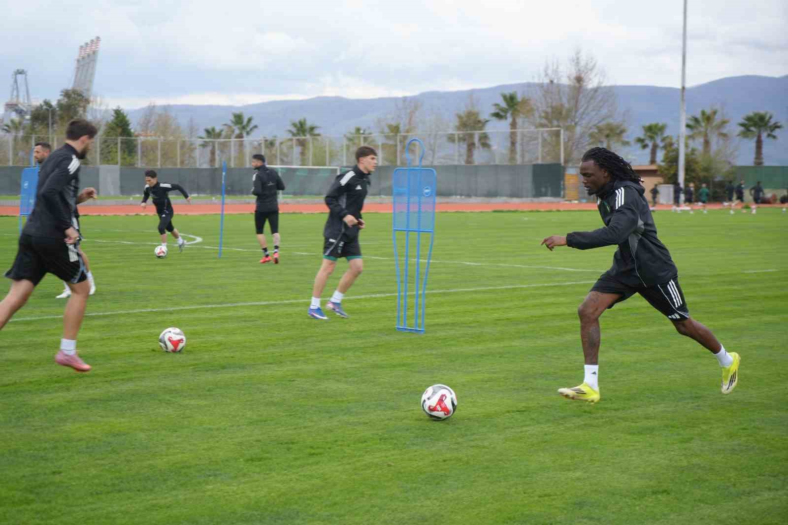 kocaelisporda galatasaray mesaisi basladi 2 bui59lvH