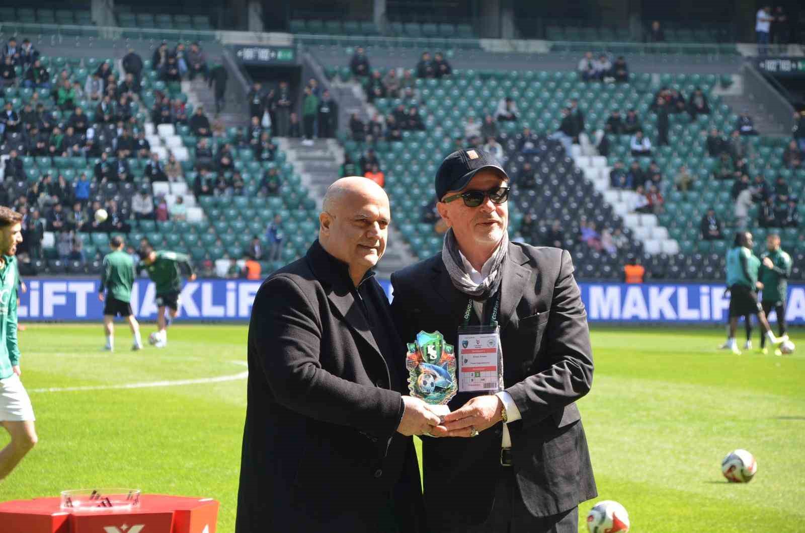 kocaelisporda gokhan degirmenci 100 macina cikti 2 OPmkUNpJ