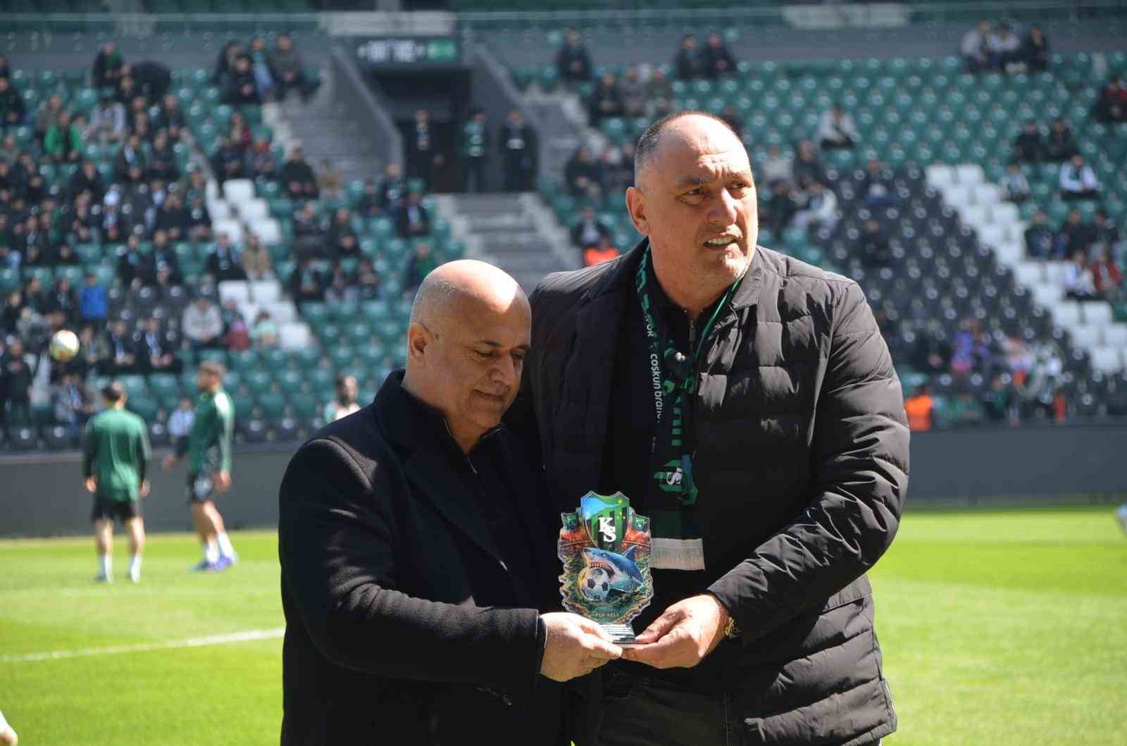 kocaelisporda gokhan degirmenci 100 macina cikti 3 ZXBPMsXE