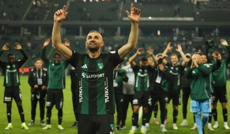kocaelisporda-golcu-petkovic-yine-yok-KhARaDur.jpg