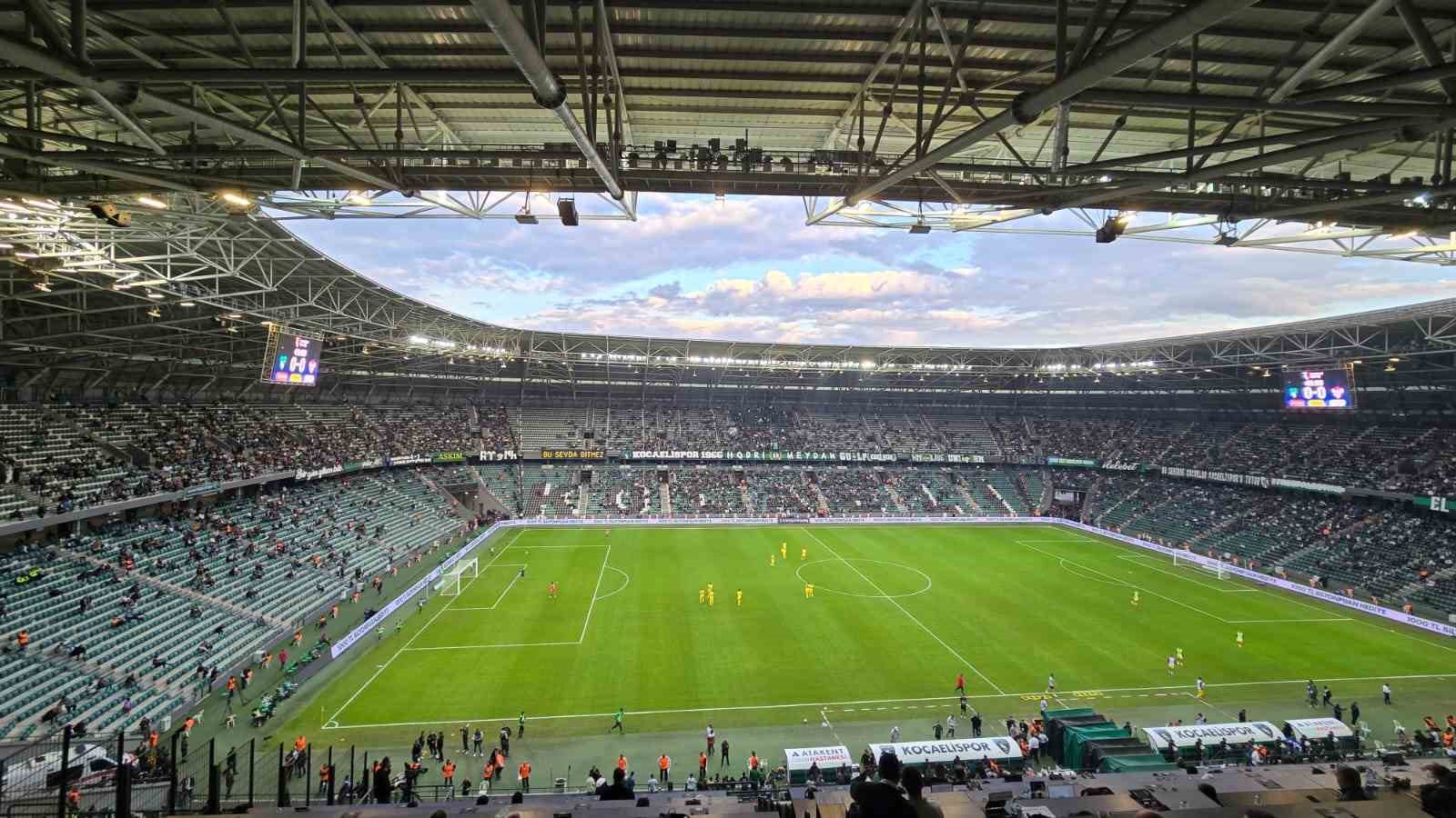 kocaelisporda passolig karti hedefi 100 bin 0 jGKpVR2b