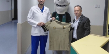 kocaelispordan-doktorlara-tip-bayrami-surprizi-bTX1fFQB.jpg
