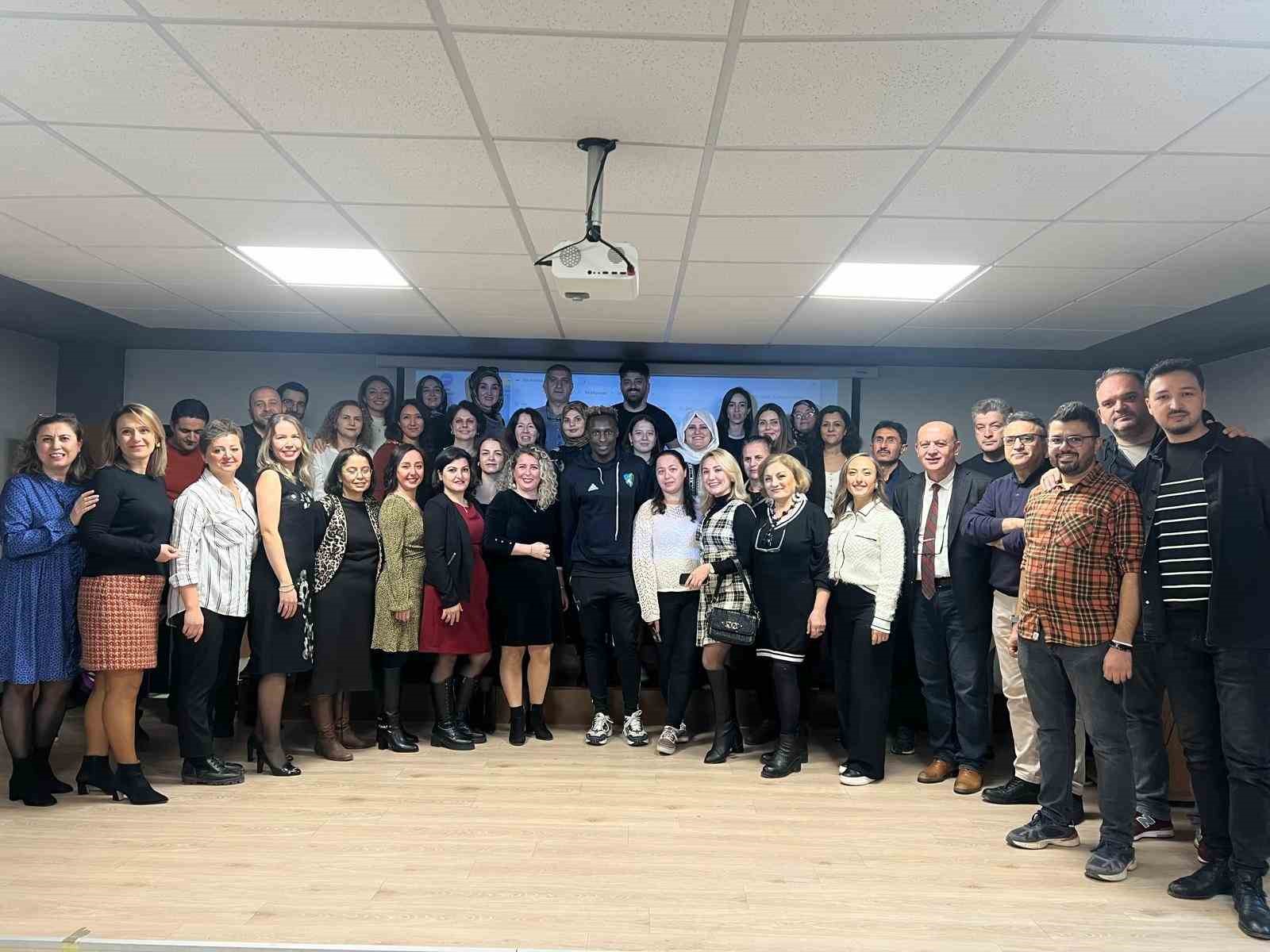 kocaelispordan ogretmenler gunu surprizi 1 41upK989