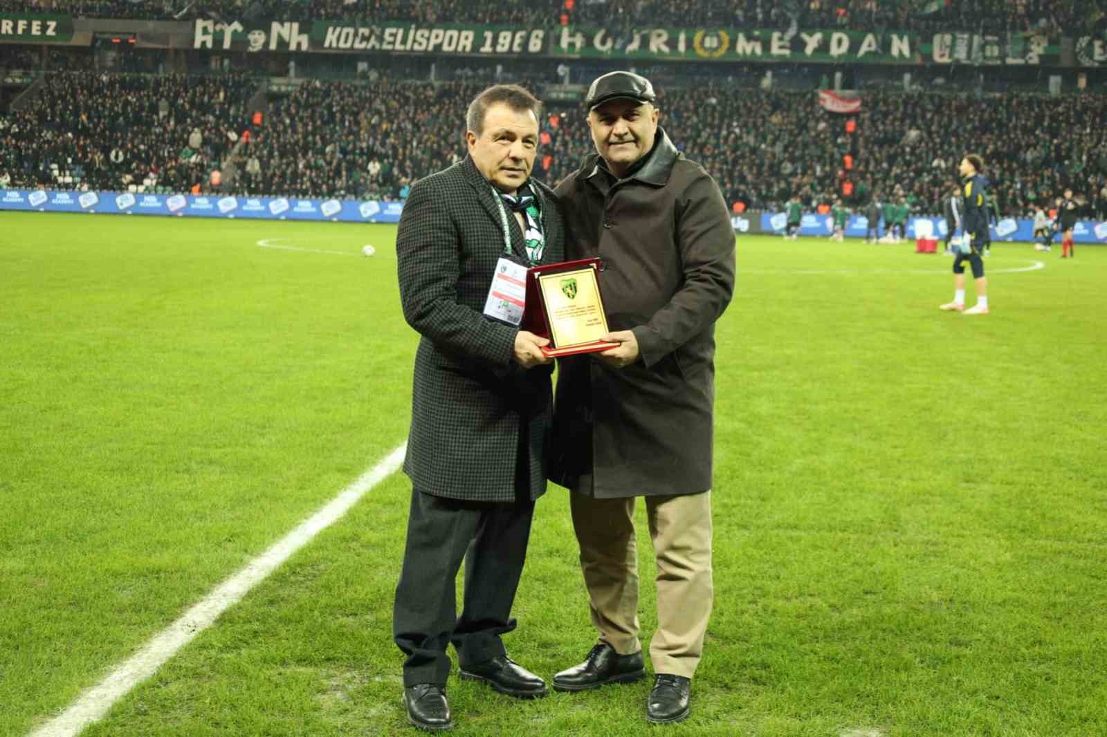 kocaelispordan orhan gorsene ahde vefa 1 ja7A5Xdj