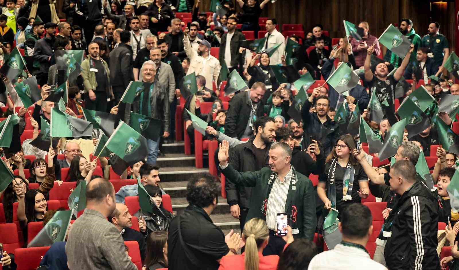 kocaelisporun 60 yilinda efsane forma tiyatro oyunu sahnelendi 5 mZhPLAPf