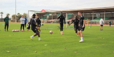 kocaelisporun-basarili-futbolcusu-joseph-nonge-hocamiz-nerede-isterse-oynarim-xLqNOSdK.jpg