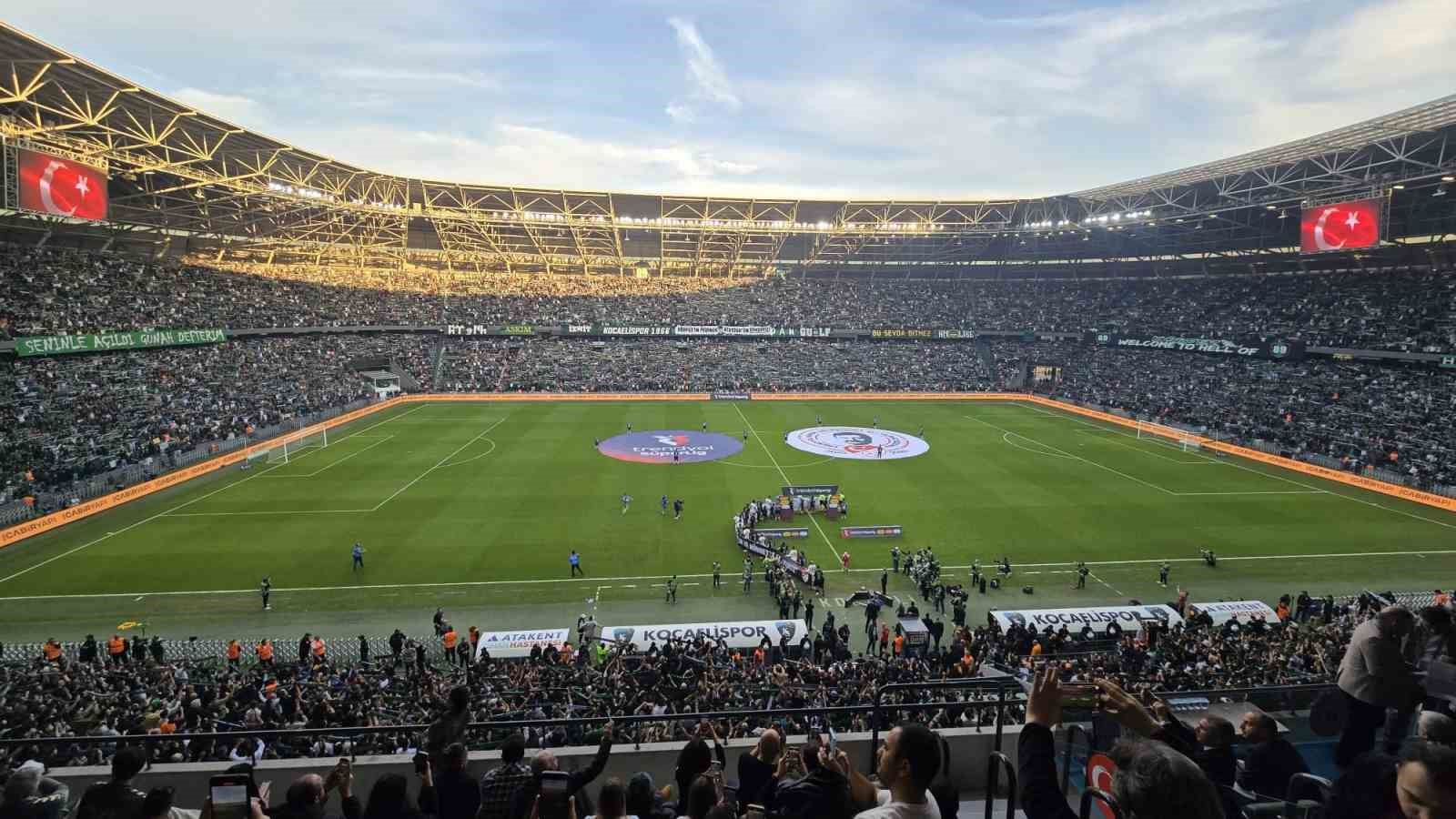kocaelisporun ilk yari karnesi 1 k94aGmPp