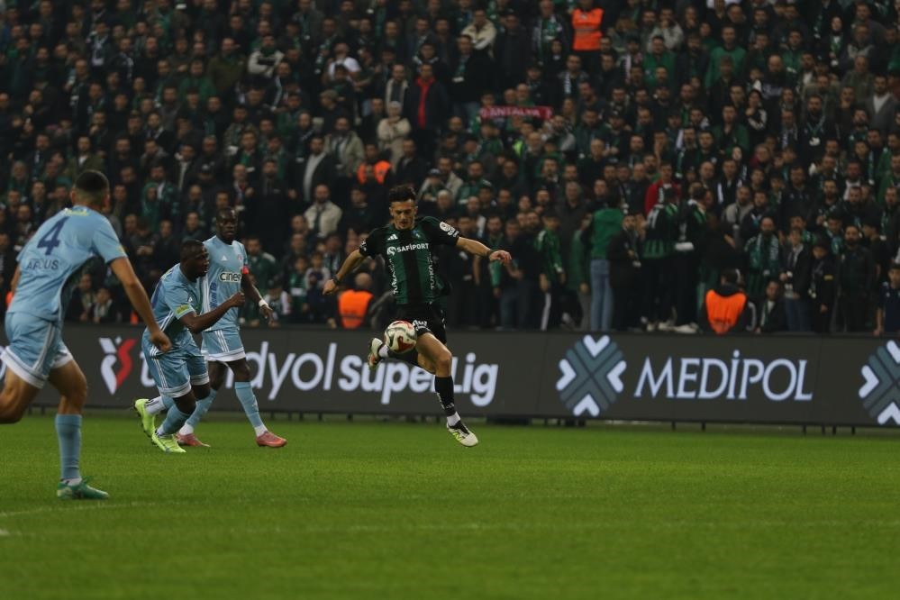 kocaelisporun ilk yari karnesi 7