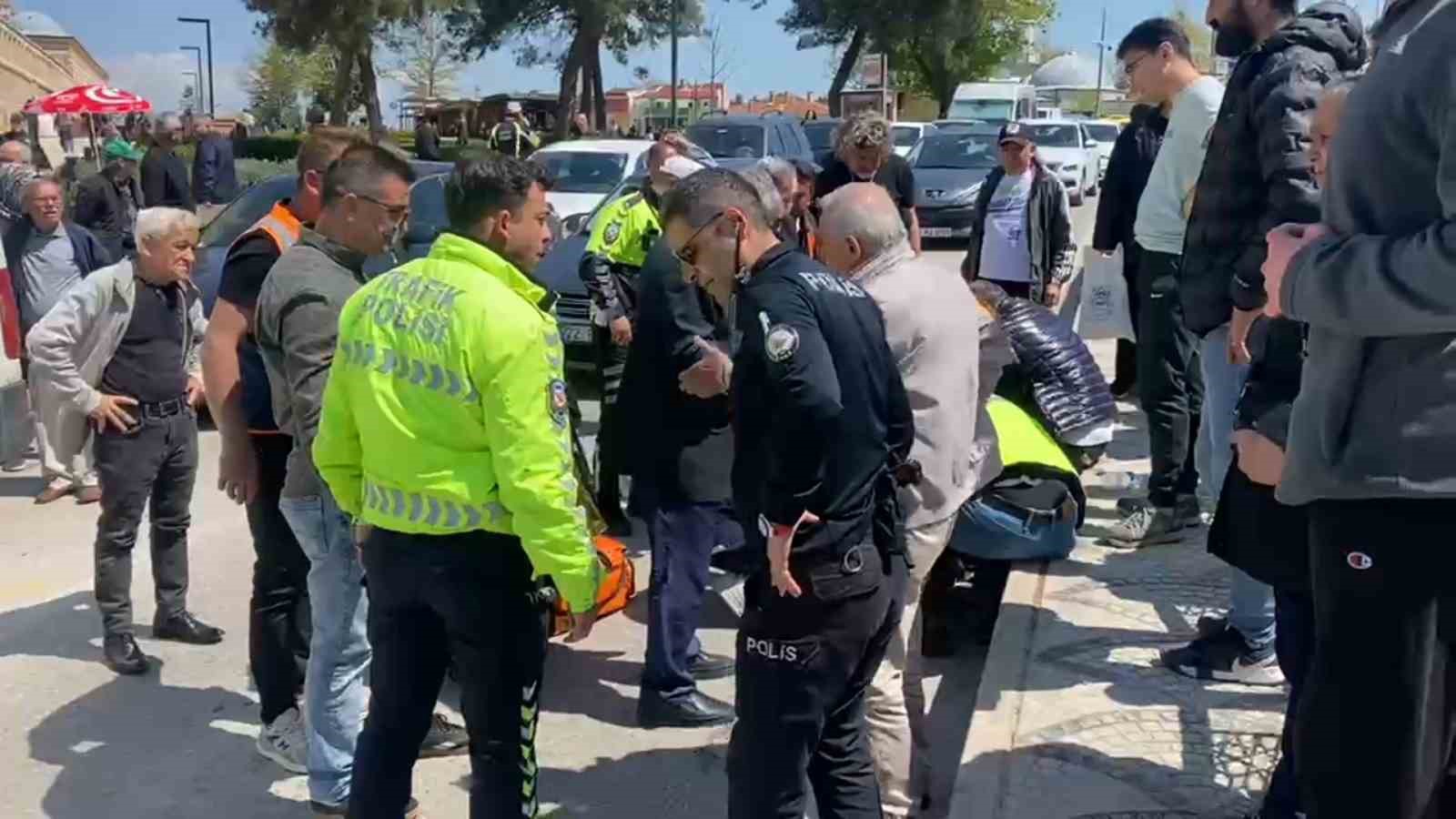 kocasi gaza basinca esi aracin altinda kaldi 4