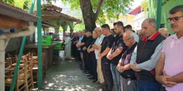 kocasinin-oldurdugu-aslihan-ogretmen-ve-babasi-topraga-verildi-WvJg63m2.jpg