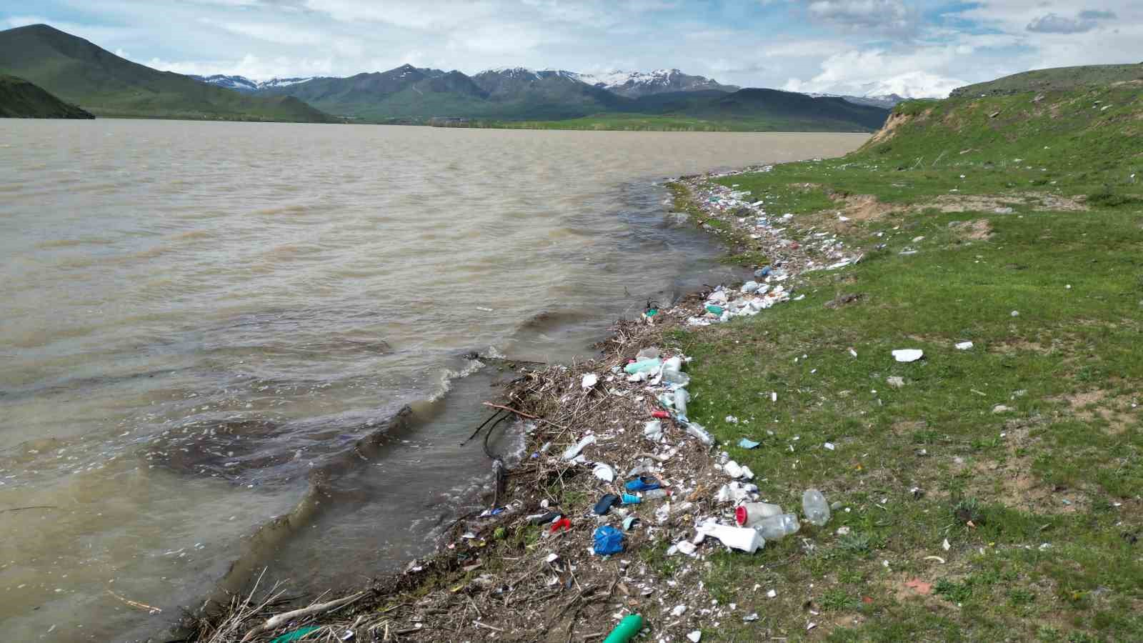 kockopru barajinda atiklar tehlike saciyor 0 l4Urkdb9