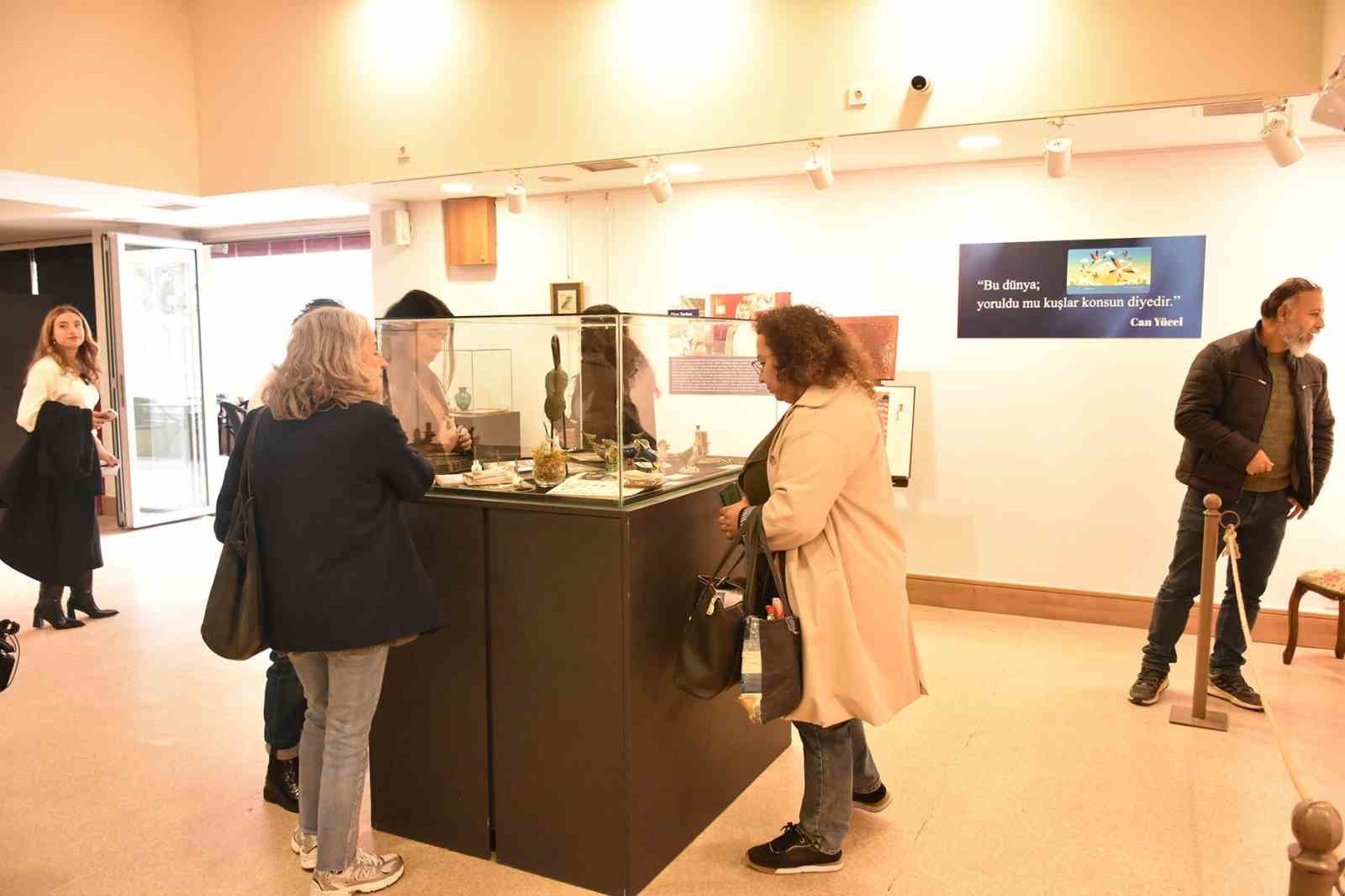 koleksiyoner ebru turhanin sergisi sanatseverleri dogayla bulusturdu 4 mCl8zvPK