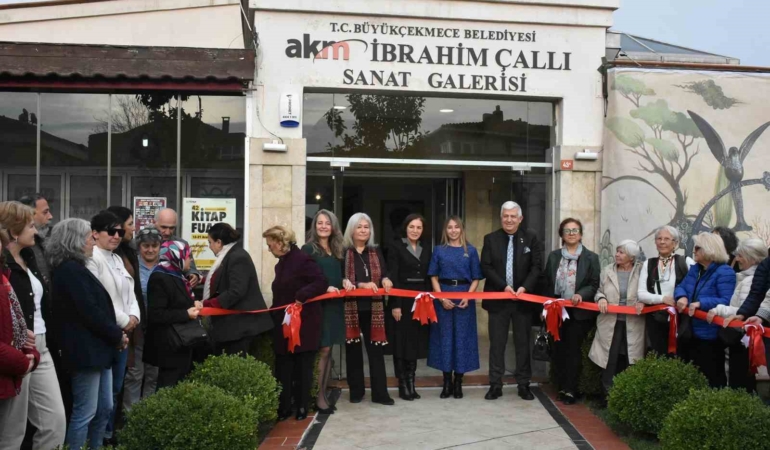 koleksiyoner-ebru-turhanin-sergisi-sanatseverleri-dogayla-bulusturdu-YIfJyi4V.jpg