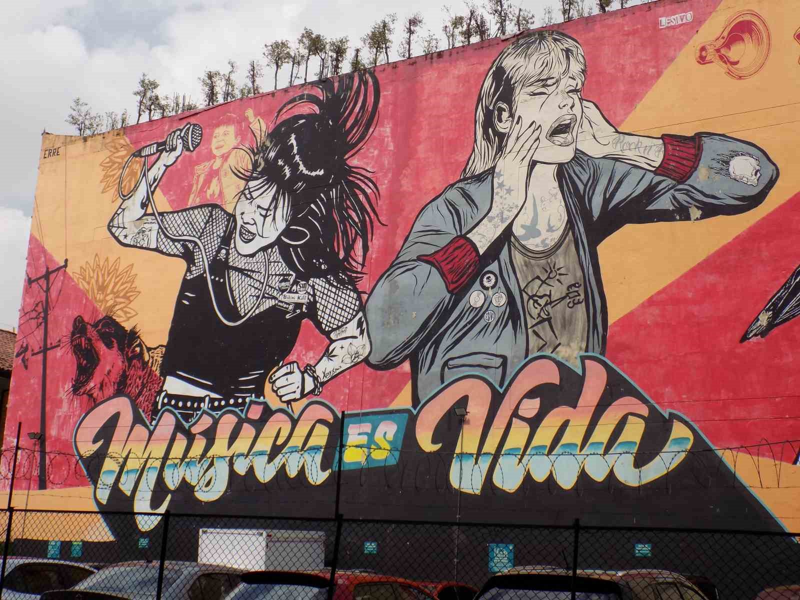kolombiyada grafitiler sehrin kimligini gozler onune seriyor 1 UvHHpcJs