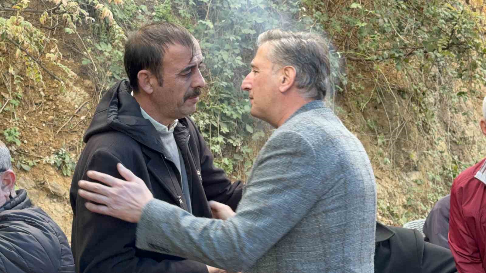 kolunu silaj makinesine kaptiran cocuk hayatini kaybetti 4 FRfEQqHP