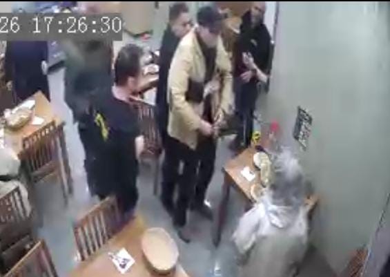 komiserden hayat kurtaran mudahale 1 rA4k53qD