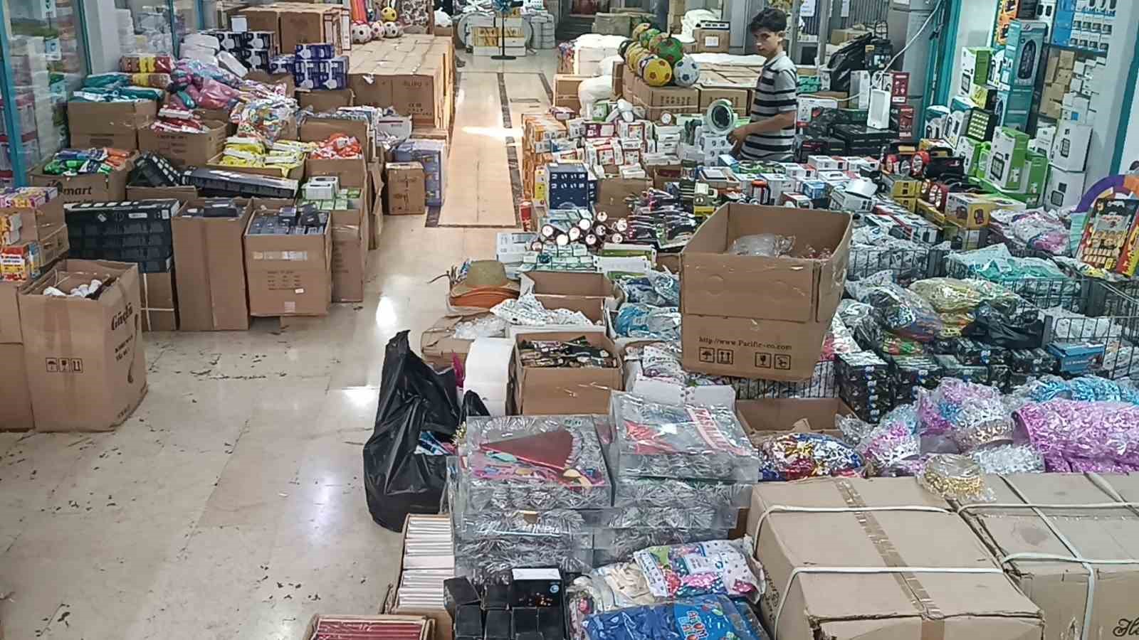 komsu esnafin musteri kapma kavgasi kamerada 0 TykUJqjA