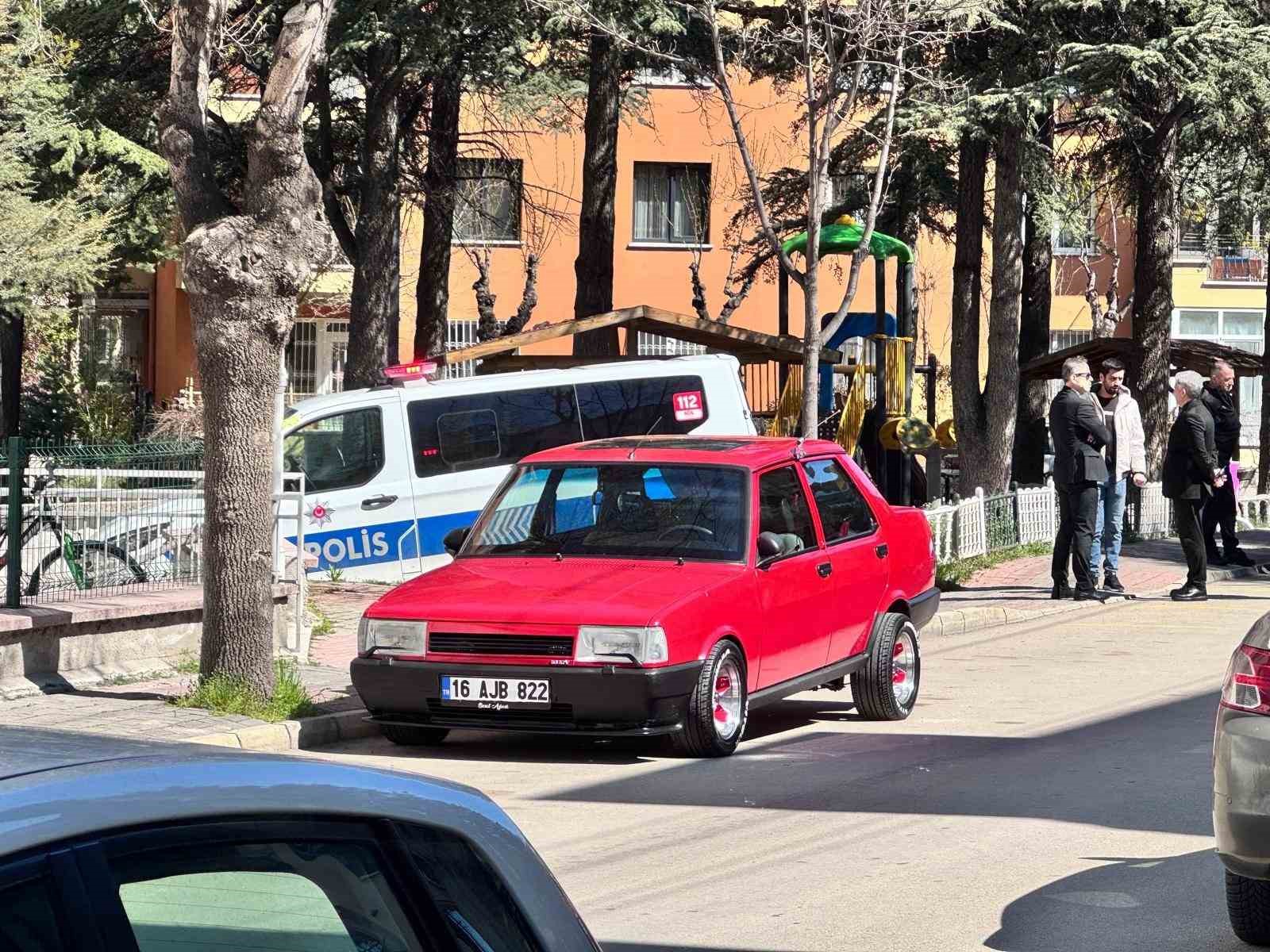 komsular arasindaki gurultu kavgasi kanli bitti 2 olu 1 mBKOwyqJ