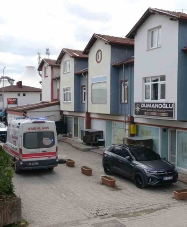 komsular-ihbarda-bulundu-polis-cilingirle-kapiyi-acti-gunlerdir-kayip-olan-adam-olu-bulundu-PSW6UkzP.jpg