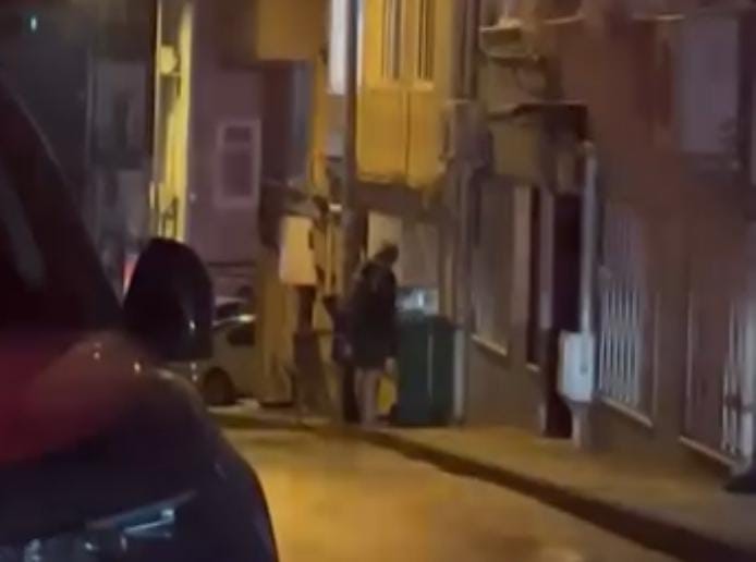 komsularin cop bidonu tartismasi kameraya yansidi 1 cseyrubR