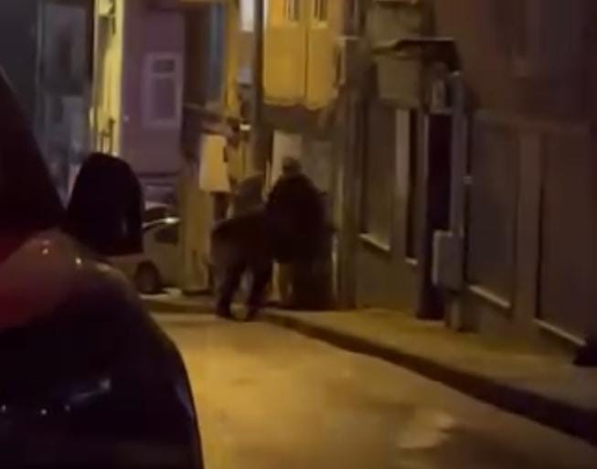 komsularin cop bidonu tartismasi kameraya yansidi 2