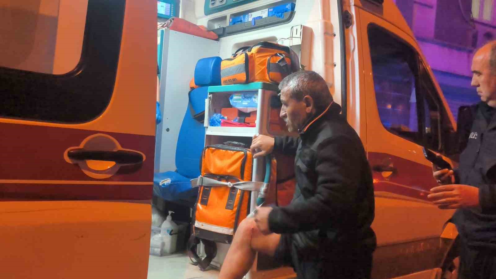 Komşuların tartışması silahlı kavgaya dönüştü: 2 yaralı 7 komsularin tartismasi silahli kavgaya donustu 2 yarali 3