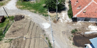 komsunun-kurdugu-citlerden-dolayi-evine-gidecek-yol-kalmadigini-iddia-etti-CY3ZRLjG.jpg